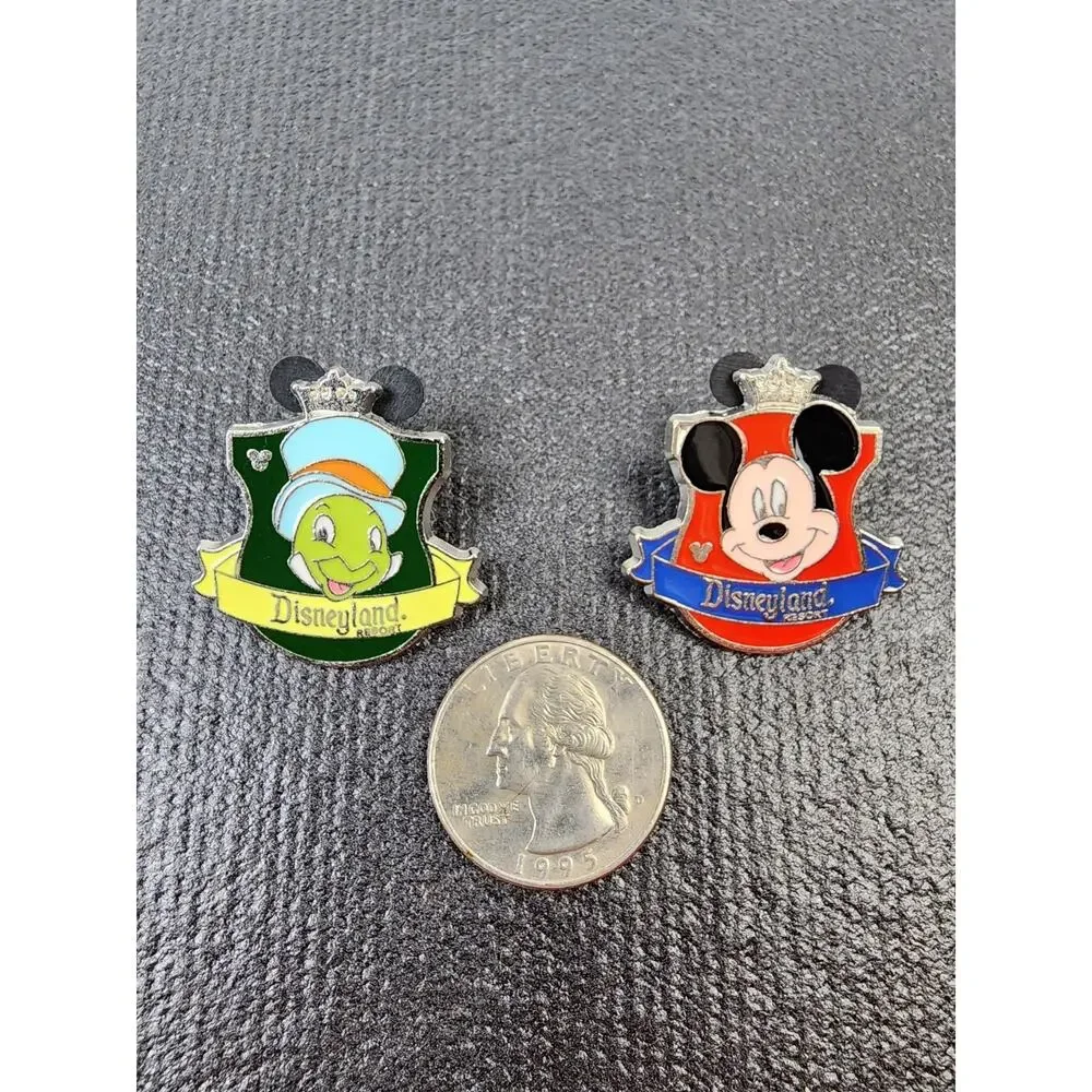 2 Disneyland Resort Trading Pins Crest Collection Jiminy Cricket & Mickey Mouse
